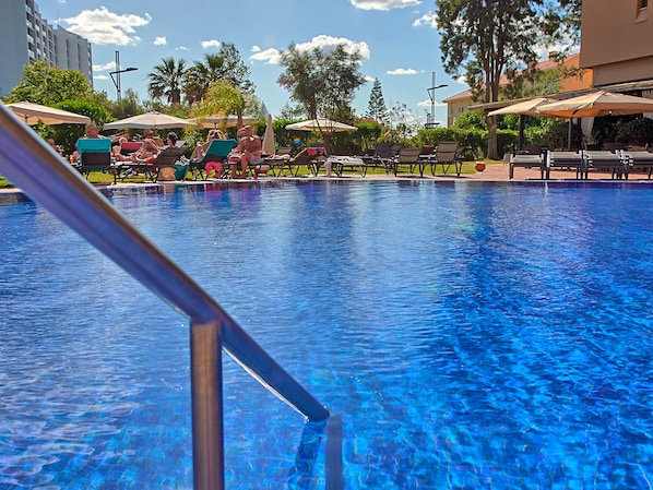 Outdoor pool, sun loungers