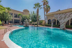 Piscina a l'aire lliure