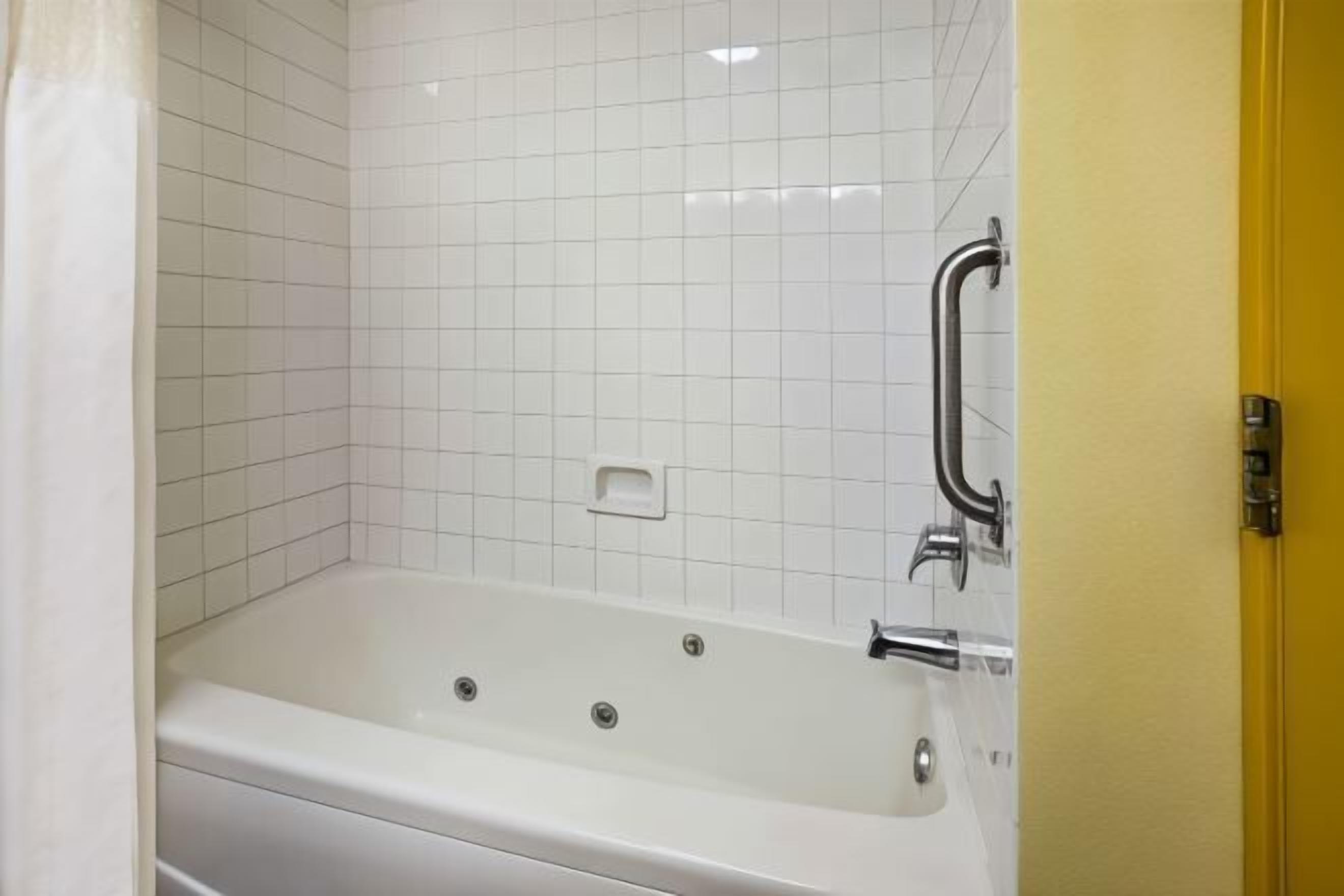 Bathroom | Free toiletries, hair dryer, towels