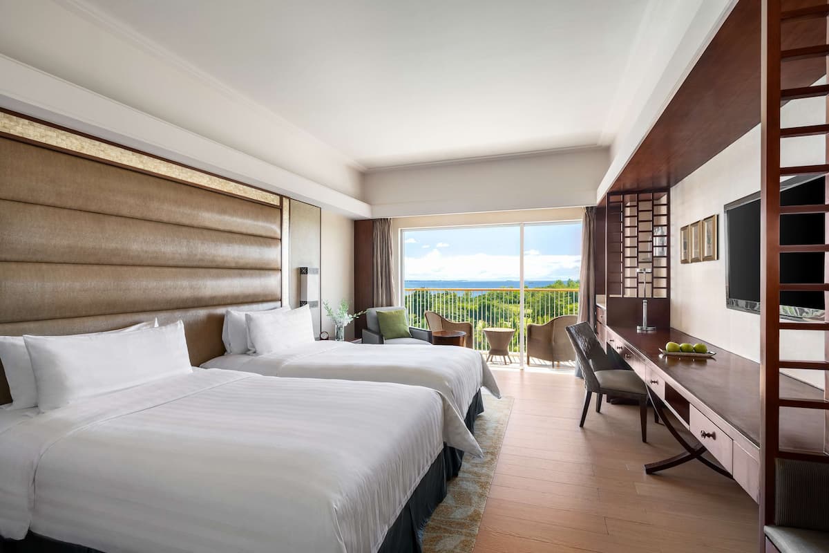 Minibar, in-room safe, desk, blackout drapes