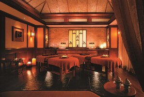 Couples treatment rooms, body treatments, hydrotherapy, aromatherapy
