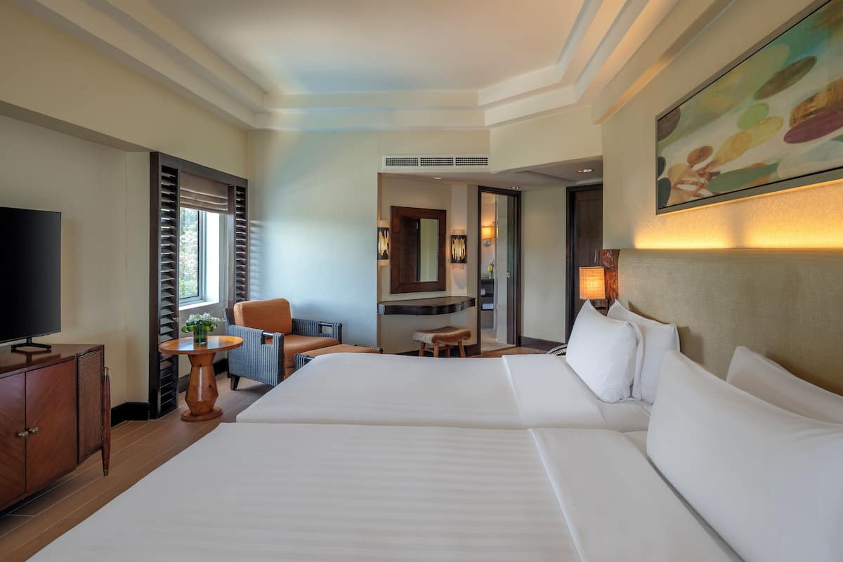 Panorama-suite - 2 enkeltsenge (Ocean Wing) | Minibar, pengeskab på værelset, skrivebord, mørklægningsgardiner