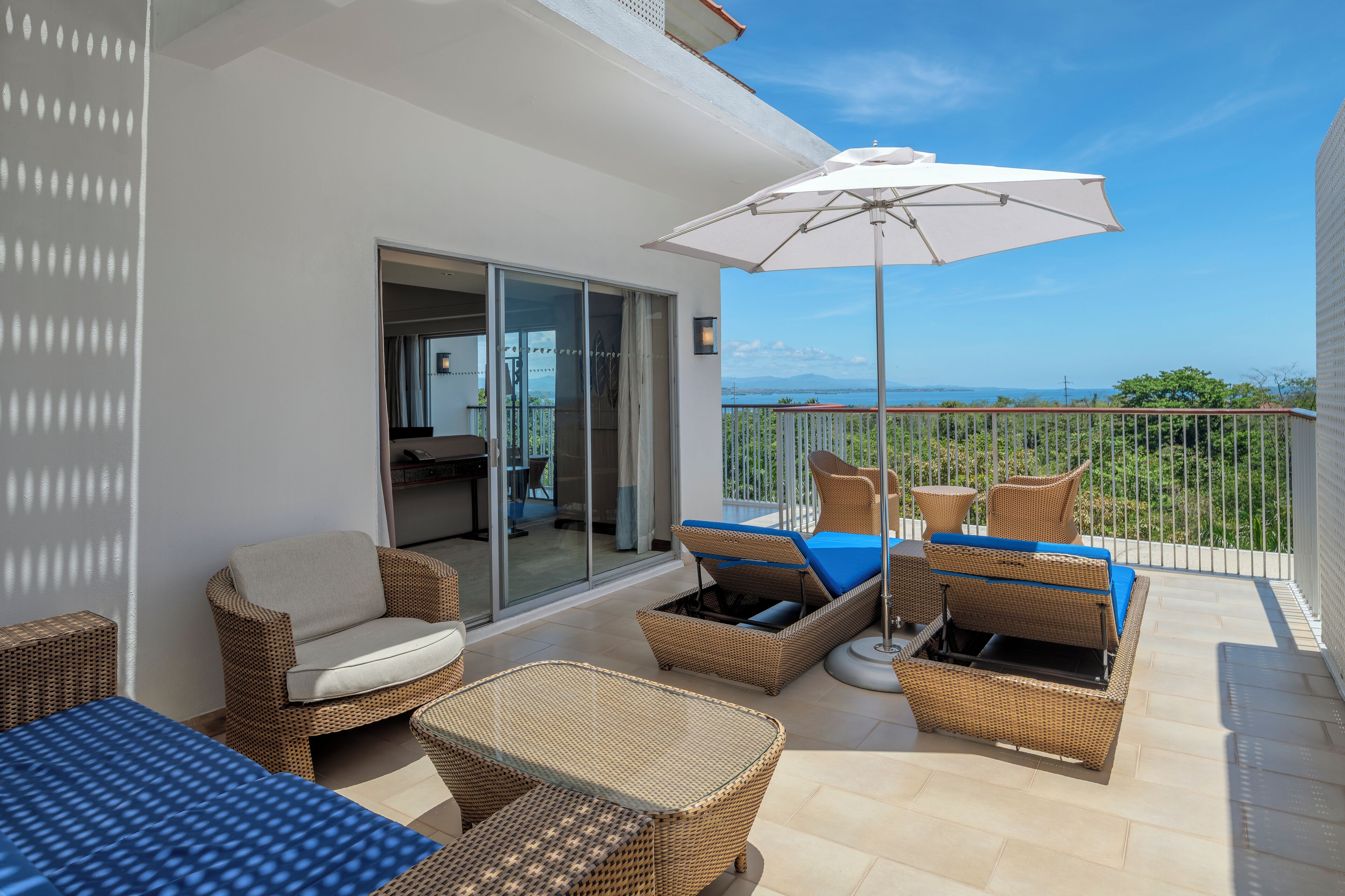 Minibar, in-room safe, desk, blackout curtains