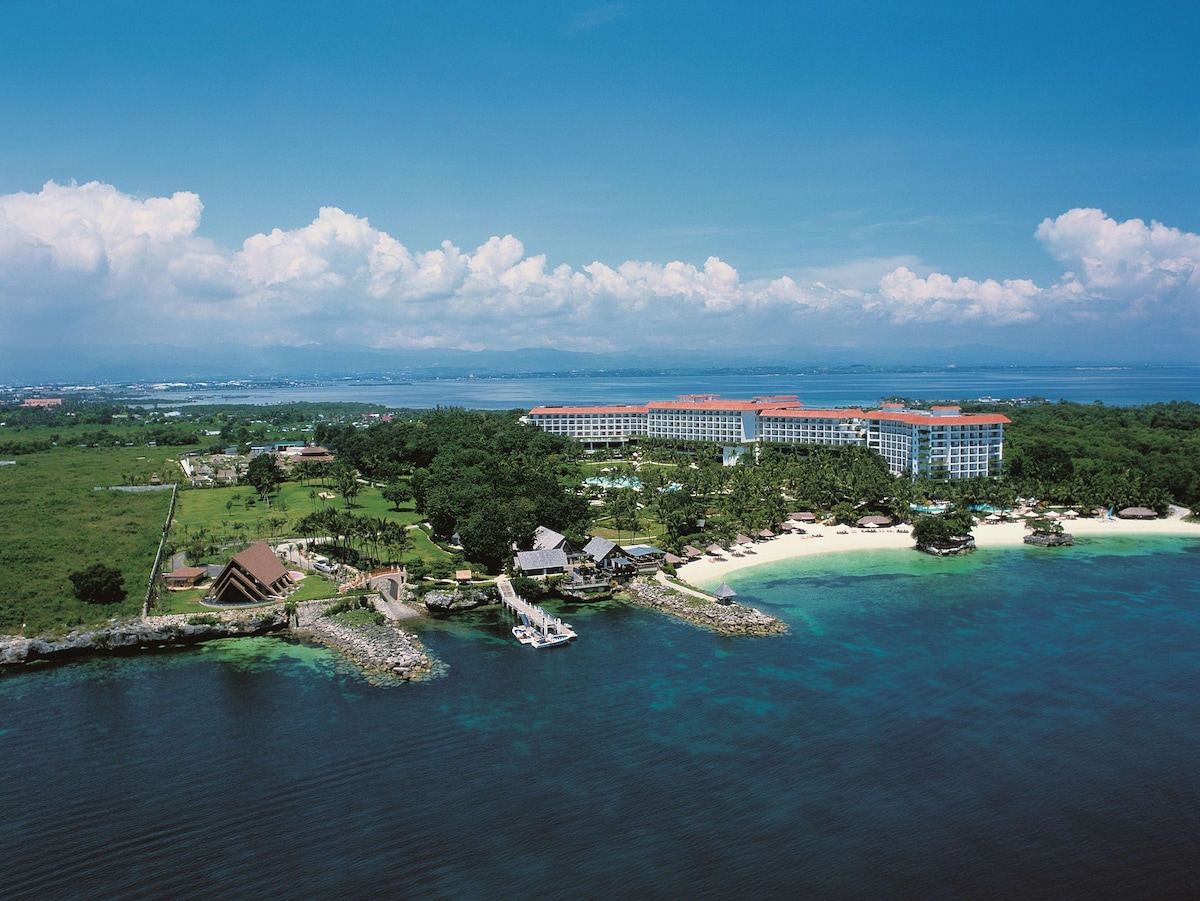Shangri-La's Mactan, Visayas Description
