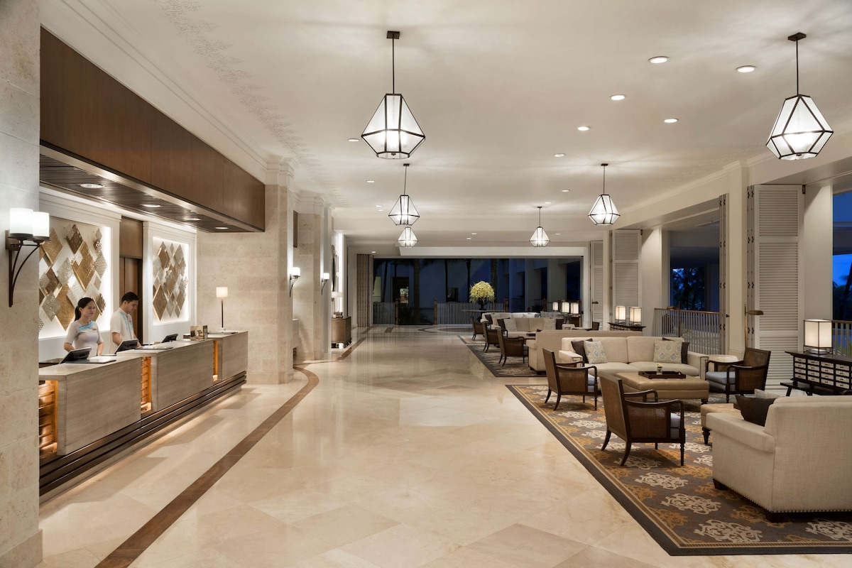 Lobby, Visayas Description