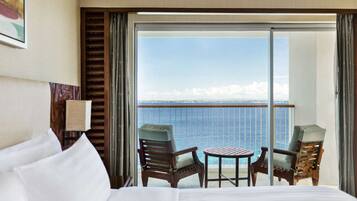 Minibar, in-room safe, desk, blackout drapes