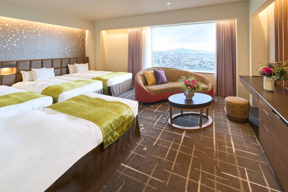1 bedroom, down duvets, minibar, in-room safe