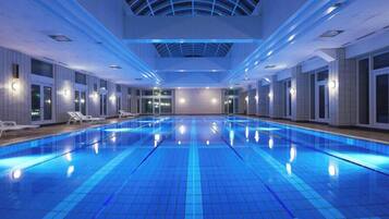 ู
ู ุญู
ูุงู
ุงุช ุงูุณุจุงุญุฉ ุงูู
ุบุทุงุฉ