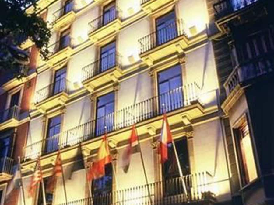Fachada de la propiedad