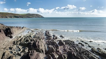 Una playa cerca