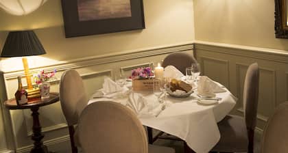 Ahernes Townhouse & Seafood Bar