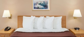 Days Inn by Wyndham Charleston