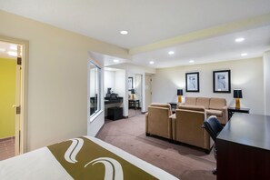 Suite, 1 Queen Bed, Non Smoking | In-room safe, iron/ironing board, free WiFi, bed sheets