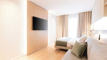 1 Schlafzimmer, hochwertige Bettwaren, Betten mit Memory-Foam-Matratzen