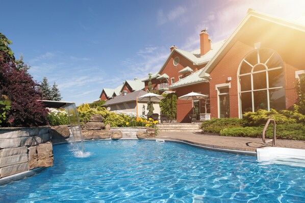 Indoor pool, outdoor pool, open 8:00 AM to 11:00 PM, free pool cabanas