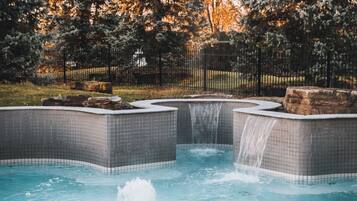 Couples treatment room(s), body treatments, mud baths, aromatherapy