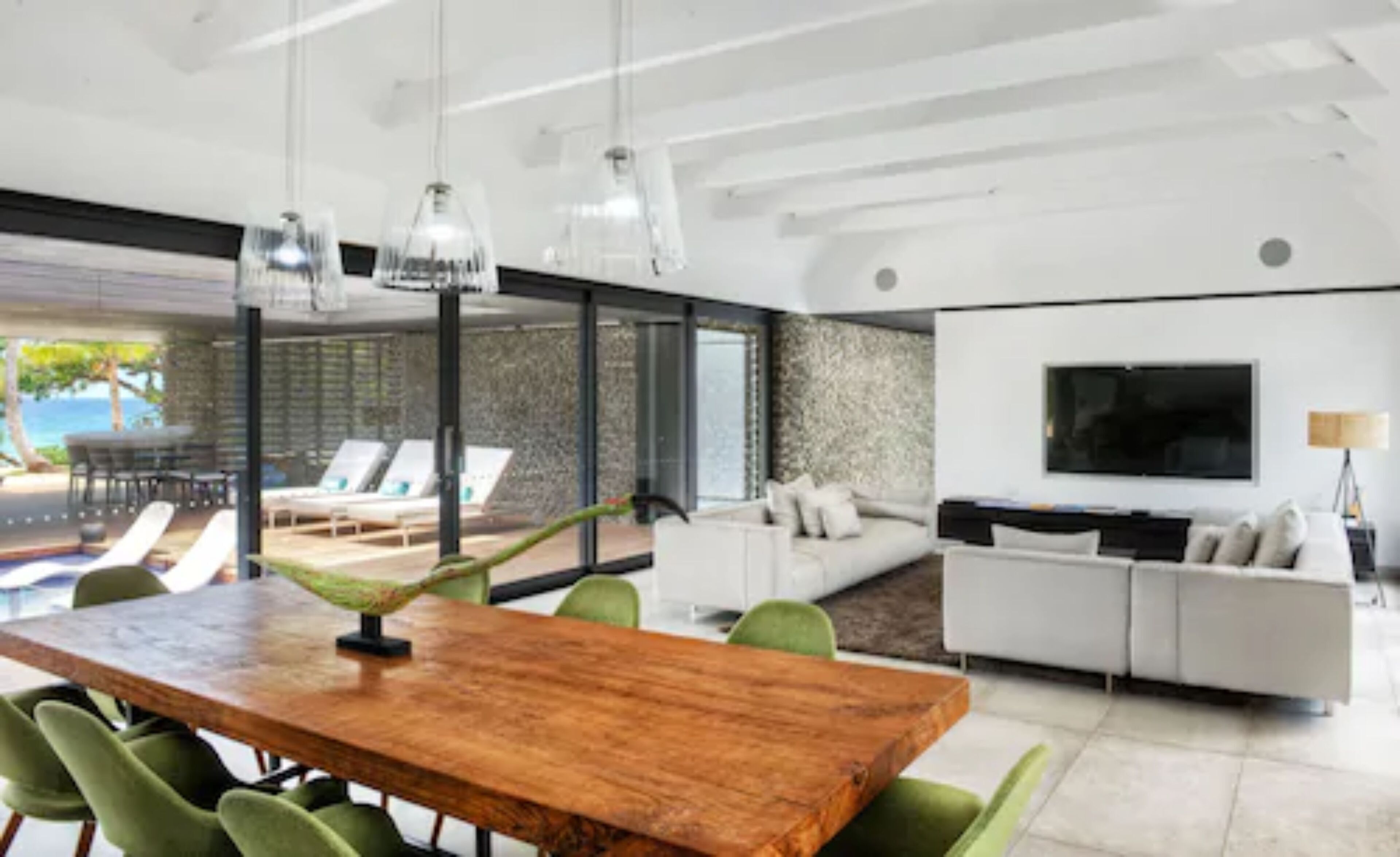 the palms | in-room dining