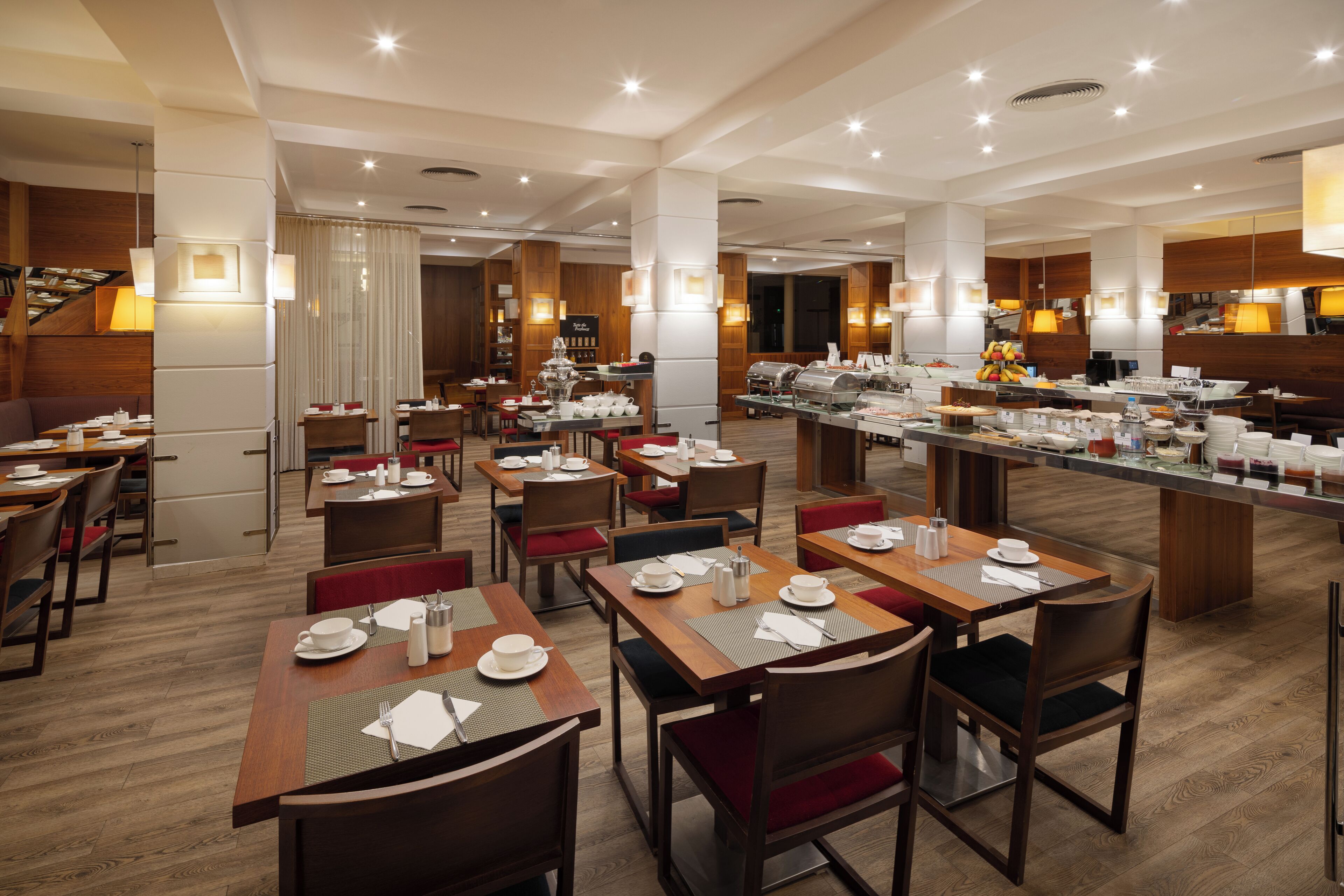 Daily buffet breakfast for a fee