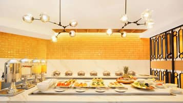 Daily buffet breakfast (USD 20 per person)