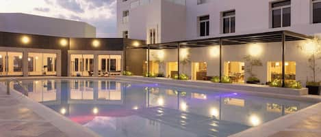 Piscina all'aperto