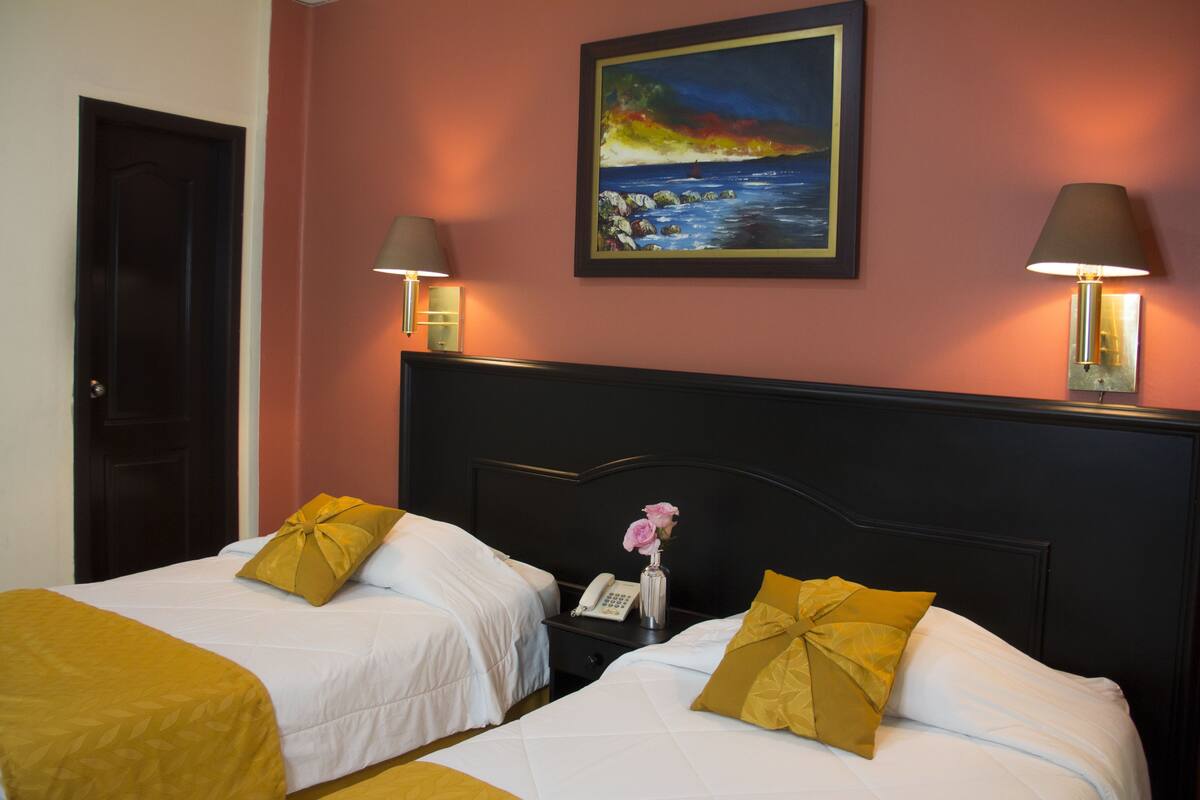Twin Room, 2 Single Beds | In-room safe