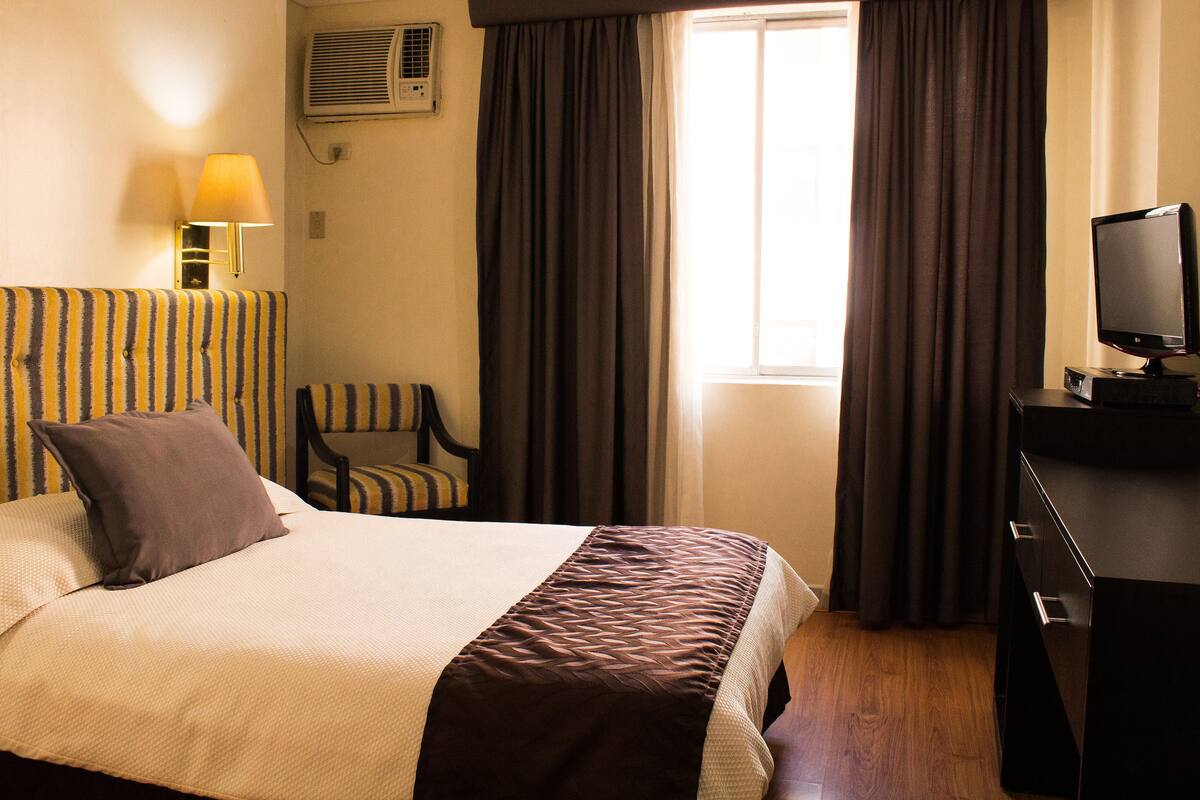 Single Room, 1 Single Bed | In-room safe