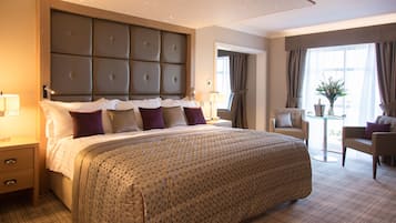 Carden Luxury Suite | Premium-sengetøj, pengeskab på værelset, skrivebord