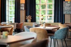 Bar (on property) - Bilderberg Résidence Groot Heideborgh (Garderen)