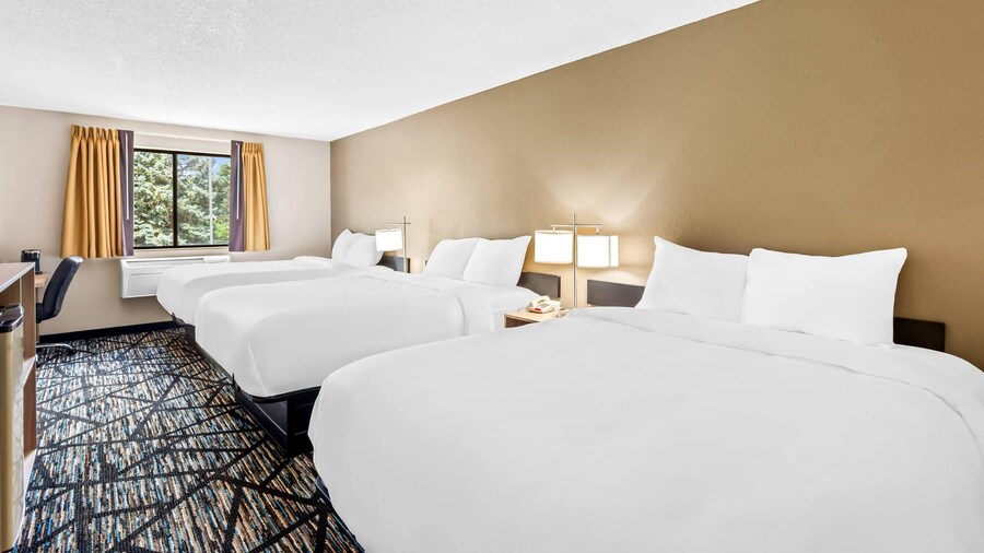 Quality Inn & Suites Howe - Sturgis