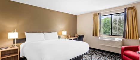 Bureau, fer et planche Ă repasser, Wi-Fi gratuit, draps fournis