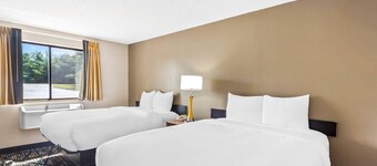 Quality Inn & Suites Howe - Sturgis