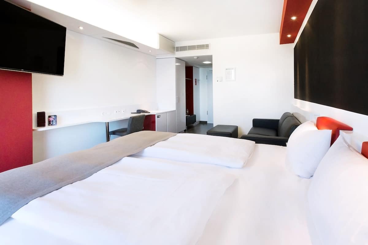 Habitación Confort | 1 habitación, ropa de cama hipoalergénica y minibar