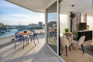 Presidential Double Room, 1 King Bed | Living area - Vert Eilat (Eilat)