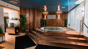 Salas de tratamiento para parejas y baño turco o hammam