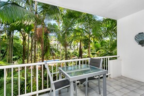 Apartament estàndard, 1 dormitori, vistes al jardí | Terrassa o pati
