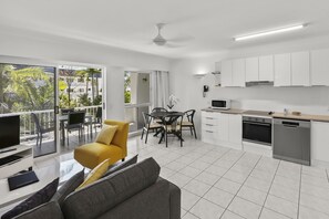 Appartement Standard, 1 chambre, vue sur le jardin | Aire de séjour | Téléviseur à écran plat, Netflix, Hulu, lecteur de DVD