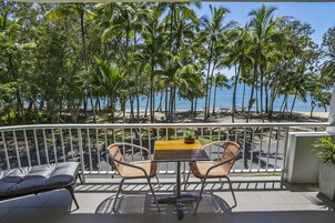 Standard Apartment, 1 Bedroom, Beachside | Balcony