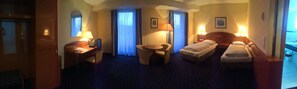 1 bedroom, in-room safe, desk, free cribs/infant beds