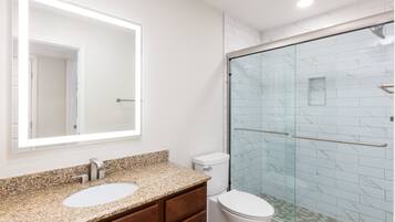 Deluxe Villa, 2 Bedrooms | Bathroom | Shower, free toiletries, hair dryer, towels