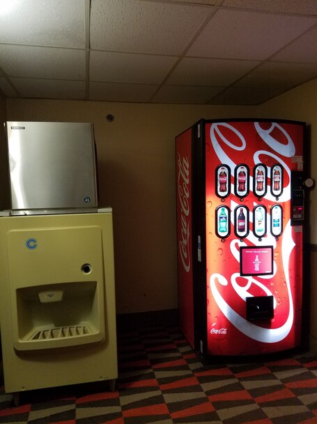 Microtel Inn Suites by Wyndham Gatlinburg - Image 22