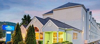 Microtel Inn & Suites by Wyndham Gatlinburg