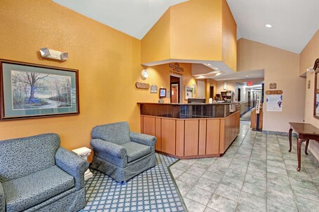 Microtel Inn Suites by Wyndham Gatlinburg - Image 20
