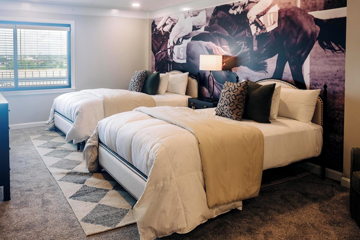 Suite, Multiple Beds (Thoroughbred) | In-room safe, desk, laptop workspace, iron/ironing board