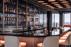 4 restaurants, breakfast, lunch, dinner served; American cuisine