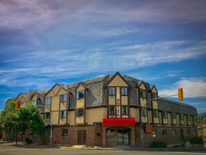 Front of property - Hotel Kimberley Downtown (Kimberley)
