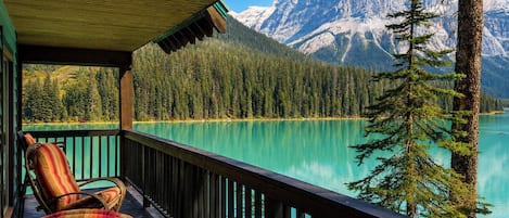 Point Cabin | Exterior