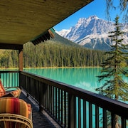Emerald Lake Lodge