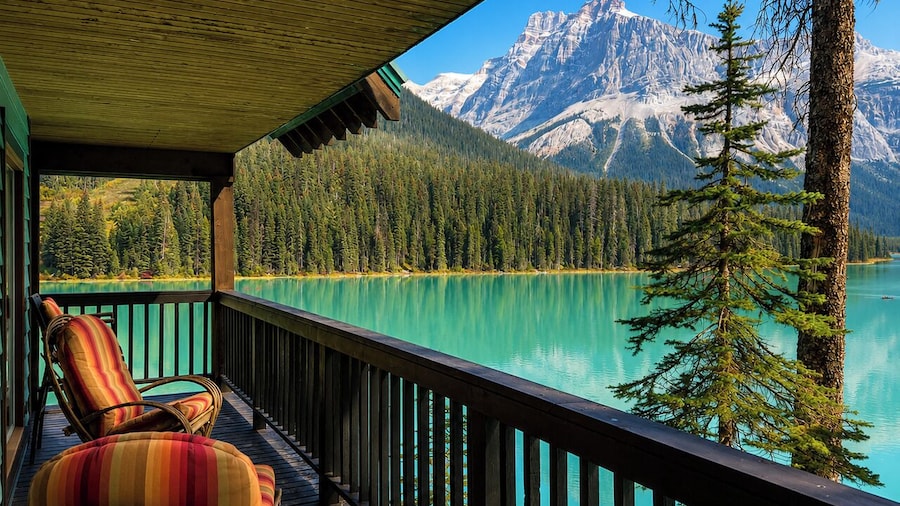 Emerald Lake Lodge