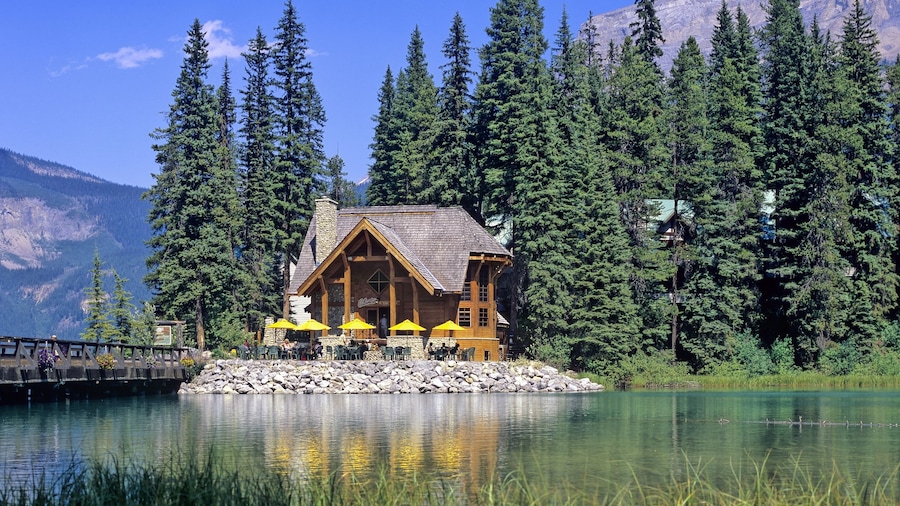 Emerald Lake Lodge