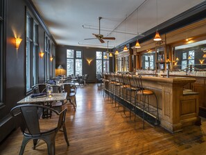 Gastropub